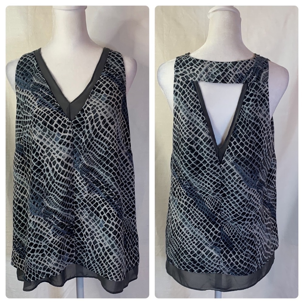 Banana Republic Factory Snakeskin V Neck Sleeveless Top